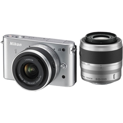 【クリックで詳細表示】レンズ交換式アドバンストカメラ Nikon 1 J2 ダブルズームキット シルバー N1J2WZSL