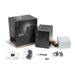 ASRock AMD X600 マザーボード&80Plus Bronze 500W電源搭載 小型ベアボーン DESKMEET X600/B/BB/BOX/JP 4710483-944666 ASRock AMD X600 マザーボード&80Plus Bronze 500W電源搭載 小型ベアボーン DESKMEET X600/B/BB/BOX/JP 4710483-944666