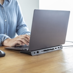 サンワサプライ USB Type-Cドッキングステーション(4K対応・HDMI×2画面出力) USB-CVDK14 サンワサプライ USB Type-Cドッキングステーション(4K対応・HDMI×2画面出力) USB-CVDK14